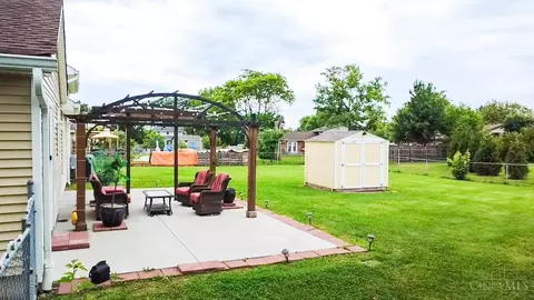 Exterior - 3850 Hanover Dr, Mason, OH 45040 photo 2 of 5