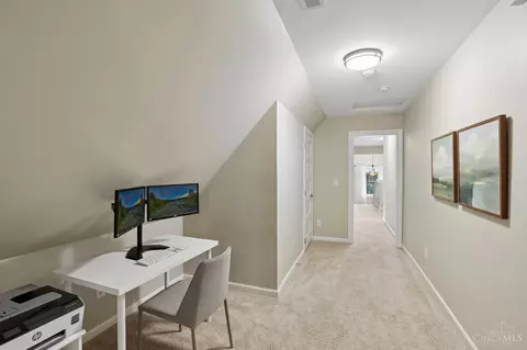 Entry Way - 538 Lang Rd, Cincinnati, OH 45244 photo 3 of 3