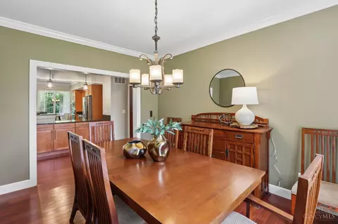 Dining - 538 Lang Rd, Cincinnati, OH 45244 photo 2 of 2