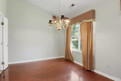 Dining - 6 Devon Ct, Fairfield, OH 45014 photo 1 of 2
