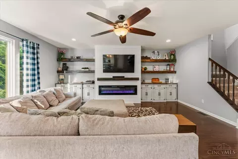 Living - 4615 Stablehand Dr, Batavia, OH 45103 photo 1 of 2