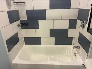 Bath - 5116 Blaesi St, Cincinnati, OH 45227 photo 2 of 2