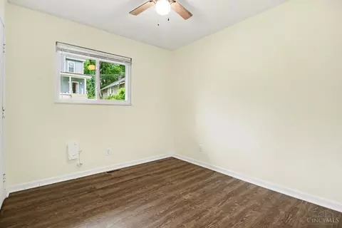 Bedroom - 5116 Blaesi St, Cincinnati, OH 45227 photo 6 of 7