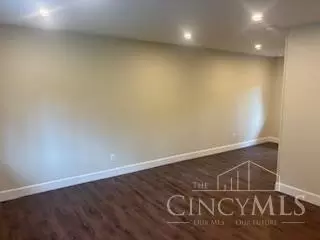 Living - 5116 Blaesi St, Cincinnati, OH 45227 photo 5 of 5