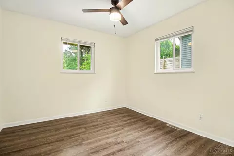 Bedroom - 5116 Blaesi St, Cincinnati, OH 45227 photo 3 of 7