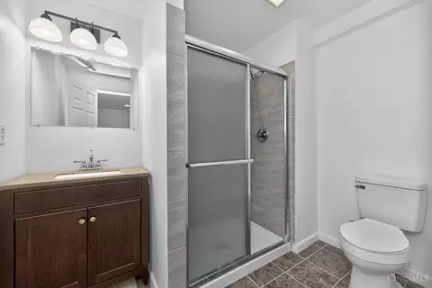 Bath - 4619 Plummer Pl, Mason, OH 45040 photo 6 of 7