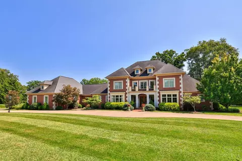 6650 Alberly Ln, Cincinnati, OH 45243