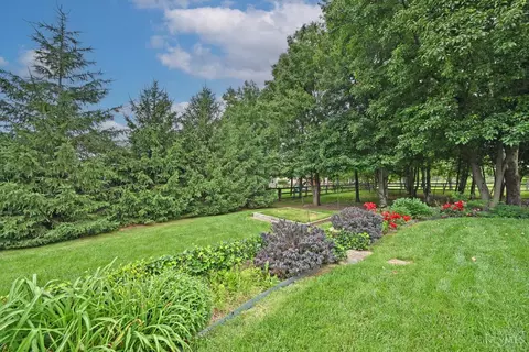 Exterior - 833 Linden Crk, Morrow, OH 45152 photo 10 of 16