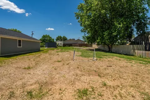 2545 Gladstone St, Moraine, OH 45439
