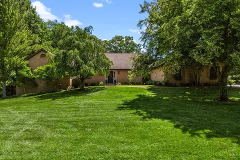 100 Morningline Ln, Wilmington, OH 45177