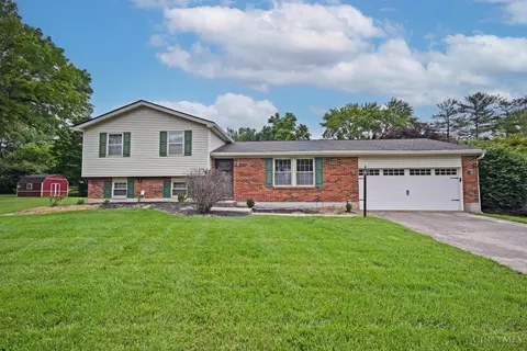 7868 Quail Hollow Ct, West Chester, OH 45069