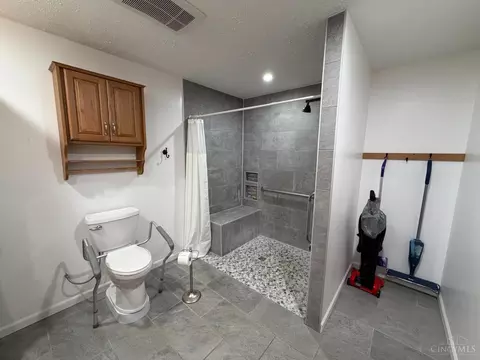 Bath - 2647 Germany Rd, Beaver, OH 45613 photo 2 of 3