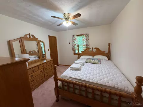 Bedroom - 2647 Germany Rd, Beaver, OH 45613 photo 5 of 6