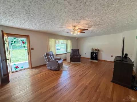 Living - 2647 Germany Rd, Beaver, OH 45613 photo 3 of 4