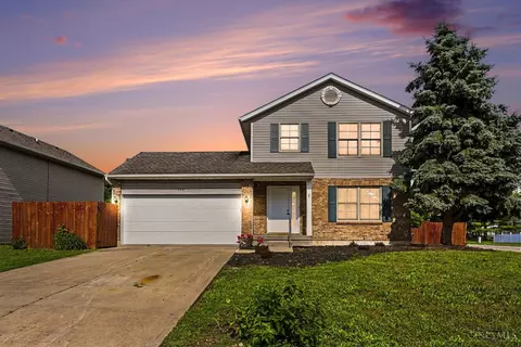 596 Pine Hill Pl, Trenton, OH 45067