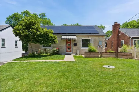 928 Oak Ave, Wyoming, OH 45215