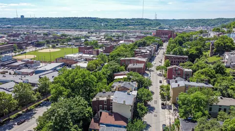 View/Area - 404 Mohawk St, Cincinnati, OH 45214 photo 5 of 5