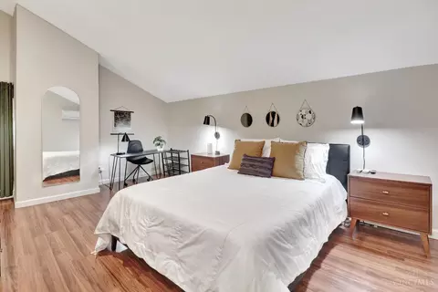 Bedroom - 404 Mohawk St, Cincinnati, OH 45214 photo 4 of 6