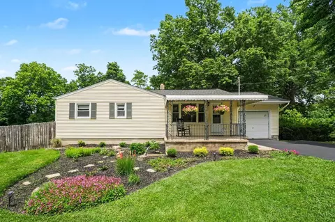 27 Macarthur, Amelia, OH 45102