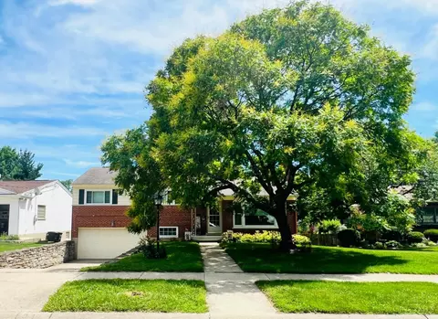 919 Rosetree Ln, Anderson Twp, OH 45230