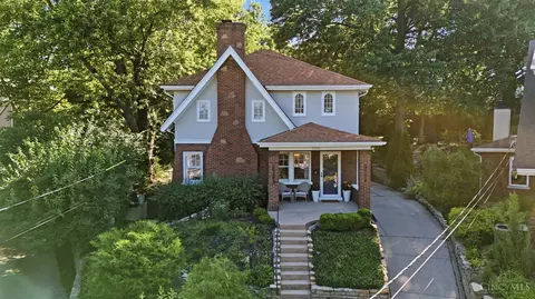 3514 Clarkwood Pl, Cincinnati, OH 45208