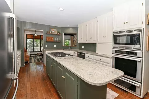 Kitchen - 3421 Custer Ave, Cincinnati, OH 45208 photo 4 of 4
