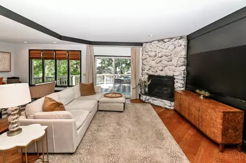 Living - 3421 Custer Ave, Cincinnati, OH 45208 photo 4 of 9