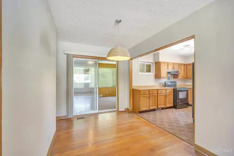Dining - 60 Beverly Ct, Hamilton, OH 45013 photo 1 of 1