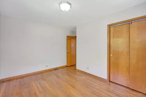 Bedroom - 60 Beverly Ct, Hamilton, OH 45013 photo 3 of 5
