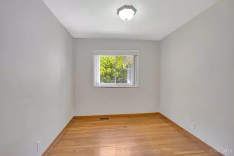 Bedroom - 60 Beverly Ct, Hamilton, OH 45013 photo 1 of 5