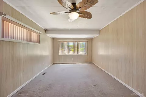Living - 60 Beverly Ct, Hamilton, OH 45013 photo 7 of 7