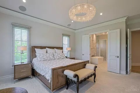 Bedroom - 5 Old Orchard Ln, Cincinnati, OH 45242 photo 2 of 3