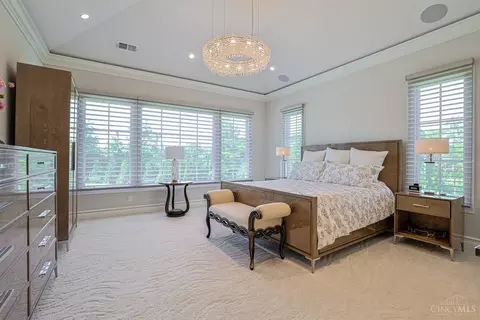 Bedroom - 5 Old Orchard Ln, Cincinnati, OH 45242 photo 1 of 3
