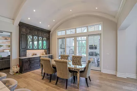 Dining - 5 Old Orchard Ln, Cincinnati, OH 45242 photo 1 of 2
