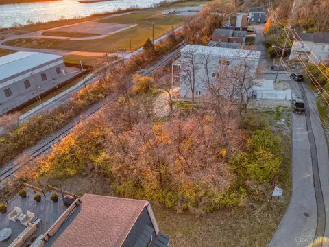 2851 Hoff Ave, Cincinnati, OH 45226 photo 4