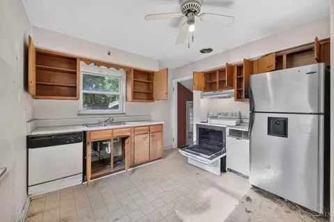 Kitchen - 364 Ingram Rd, Greenhills, OH 45218 photo 1 of 1