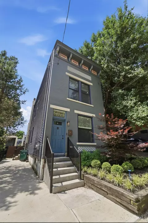Exterior - 951 Parkside Pl, Cincinnati, OH 45202 photo 6 of 19