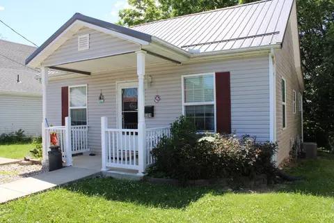 109 Water St, Hillsboro, OH 45133