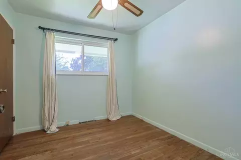 Bedroom - 810 Cloverview Ave, Cincinnati, OH 45231 photo 6 of 8