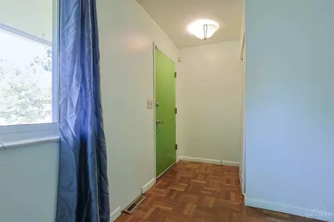 Entry Way - 810 Cloverview Ave, Cincinnati, OH 45231 photo 1 of 2