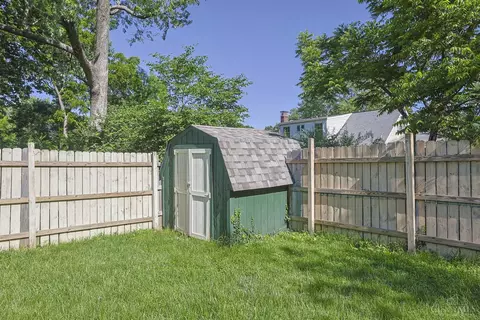 Exterior - 810 Cloverview Ave, Cincinnati, OH 45231 photo 6 of 9