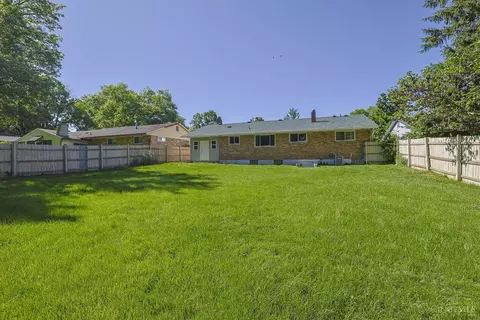 Exterior - 810 Cloverview Ave, Cincinnati, OH 45231 photo 7 of 9