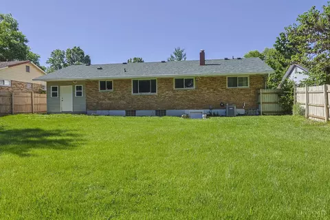 Exterior - 810 Cloverview Ave, Cincinnati, OH 45231 photo 8 of 9