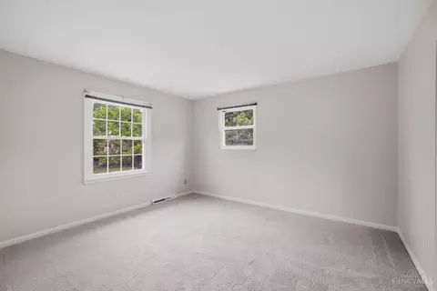 Bedroom - 2101 Berrypatch Dr, Cincinnati, OH 45244 photo 7 of 13