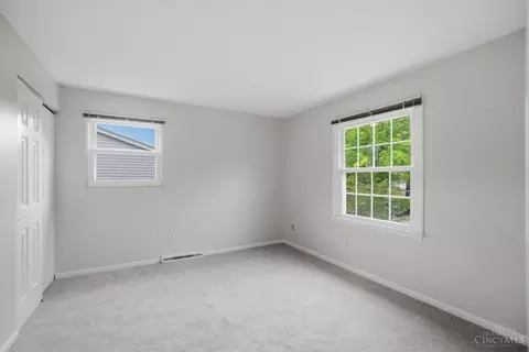 Bedroom - 2101 Berrypatch Dr, Cincinnati, OH 45244 photo 11 of 13