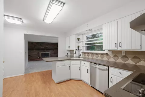 Kitchen - 2101 Berrypatch Dr, Cincinnati, OH 45244 photo 2 of 2