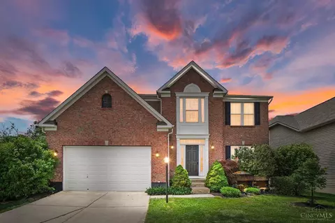 303 Delaware Dr, Hamilton Township, OH 45039