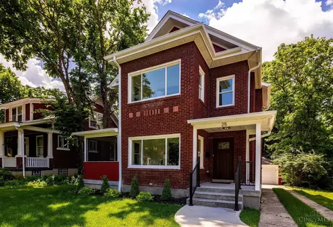 25 Euclid Ave, Wyoming, OH 45215