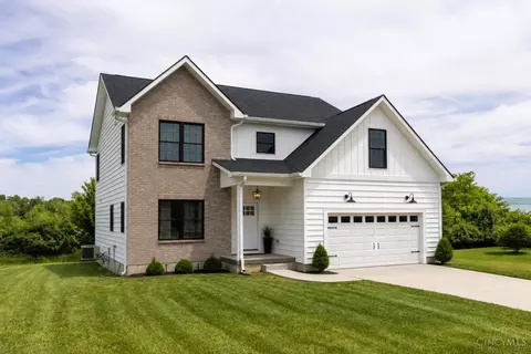 18 Gardenia Dr, Oxford, OH 45056