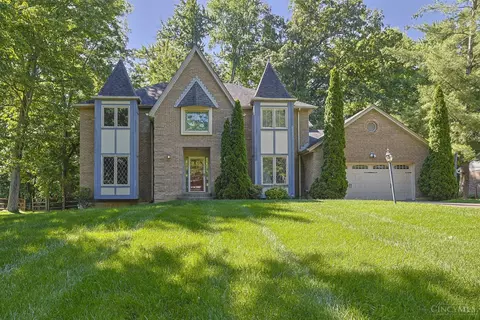 6356 Hickorybark Dr, Loveland, OH 45140